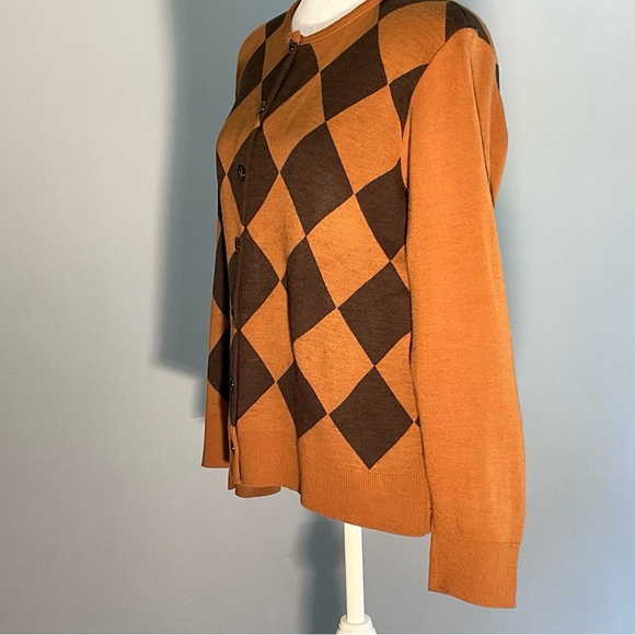 Karen Lessly Brown and Camel Argyle XL Ladies Cardigan, Tortoise Shell Buttons - Picture 9 of 16